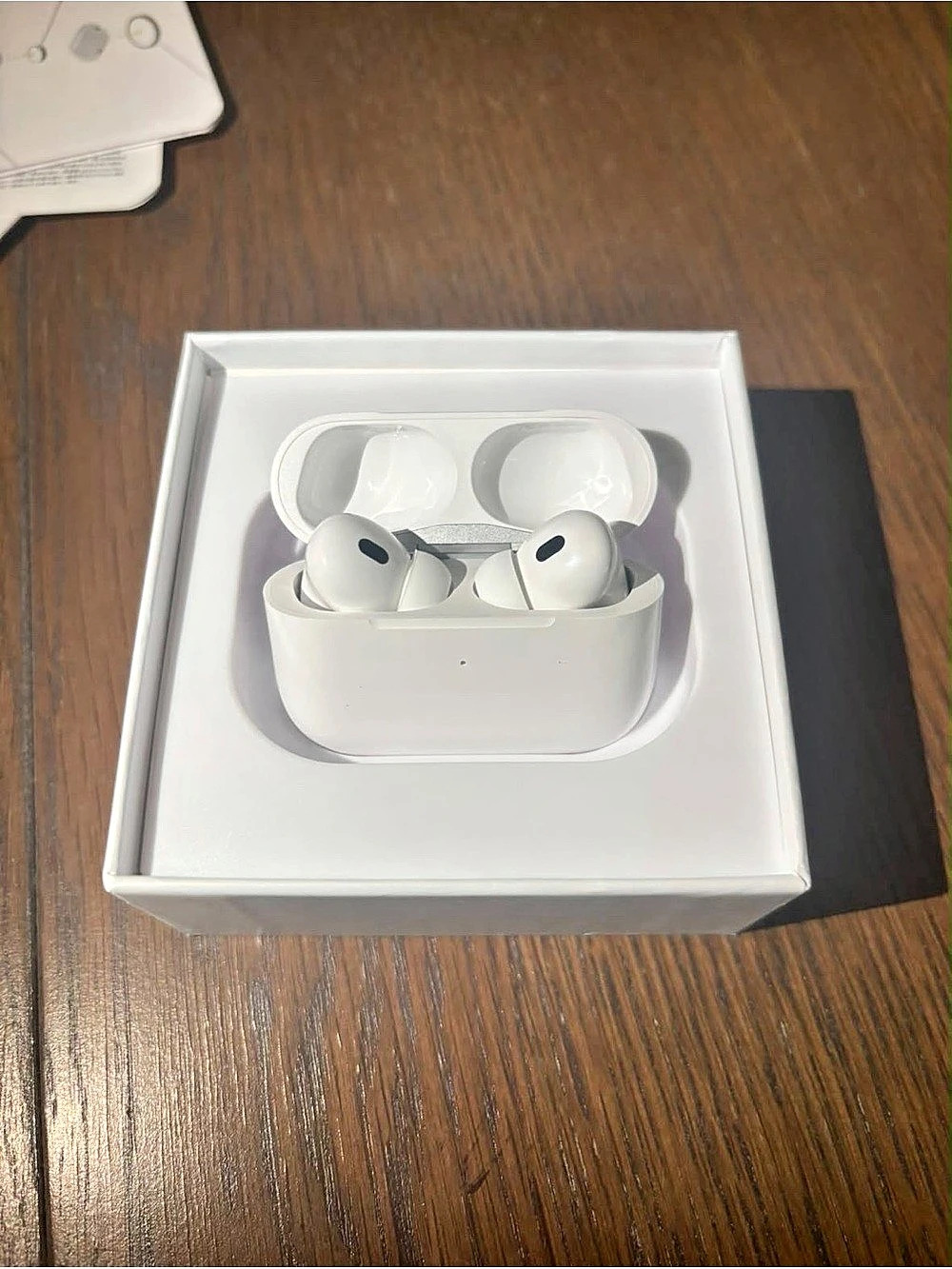 Apple AirPods Pro (2nd Generation) ) Wireless Earbuds White